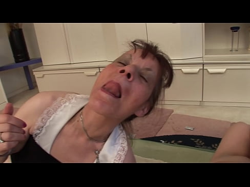 ❤️ Duas avós e um avô têm um ménage à trois ❤️❌ Porno real vídeo em pt.drpornofilme.ru